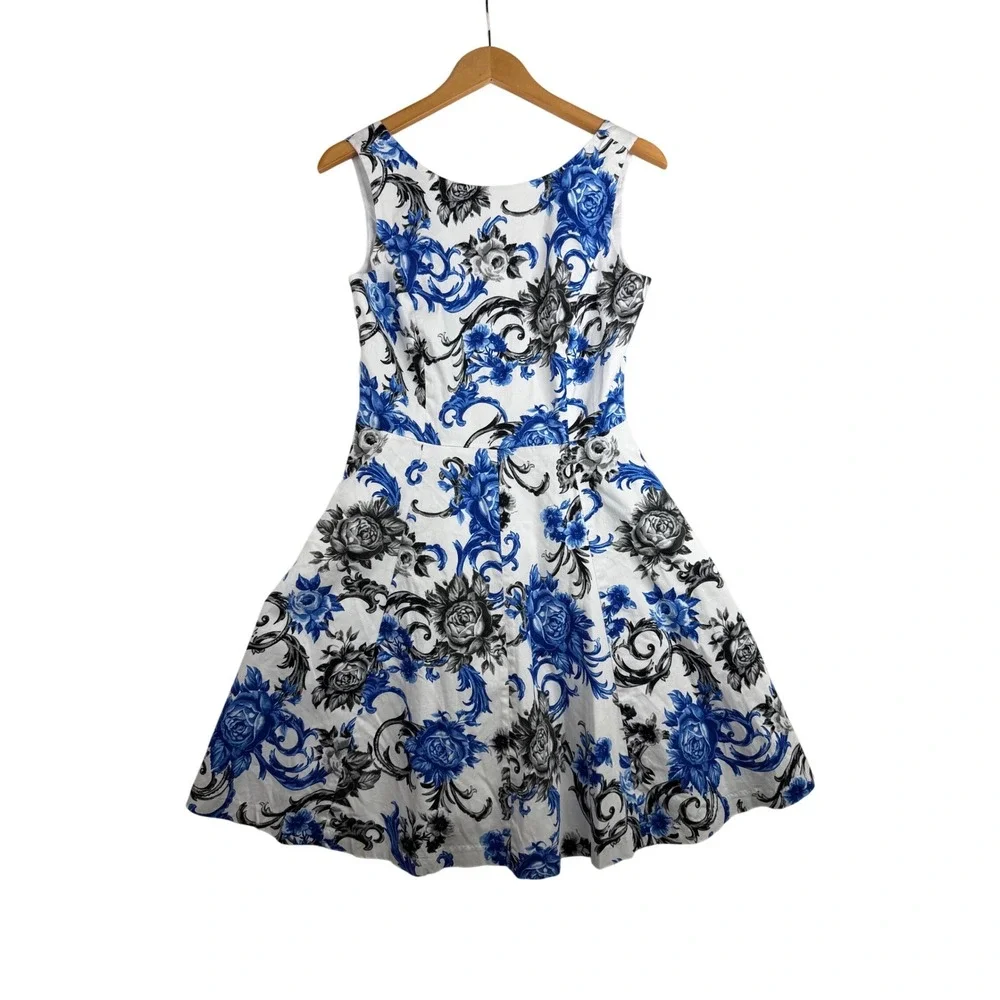 Premise‎ Floral Print Fit and Flare Sleeveless Dress size 6 White/Blue/Black